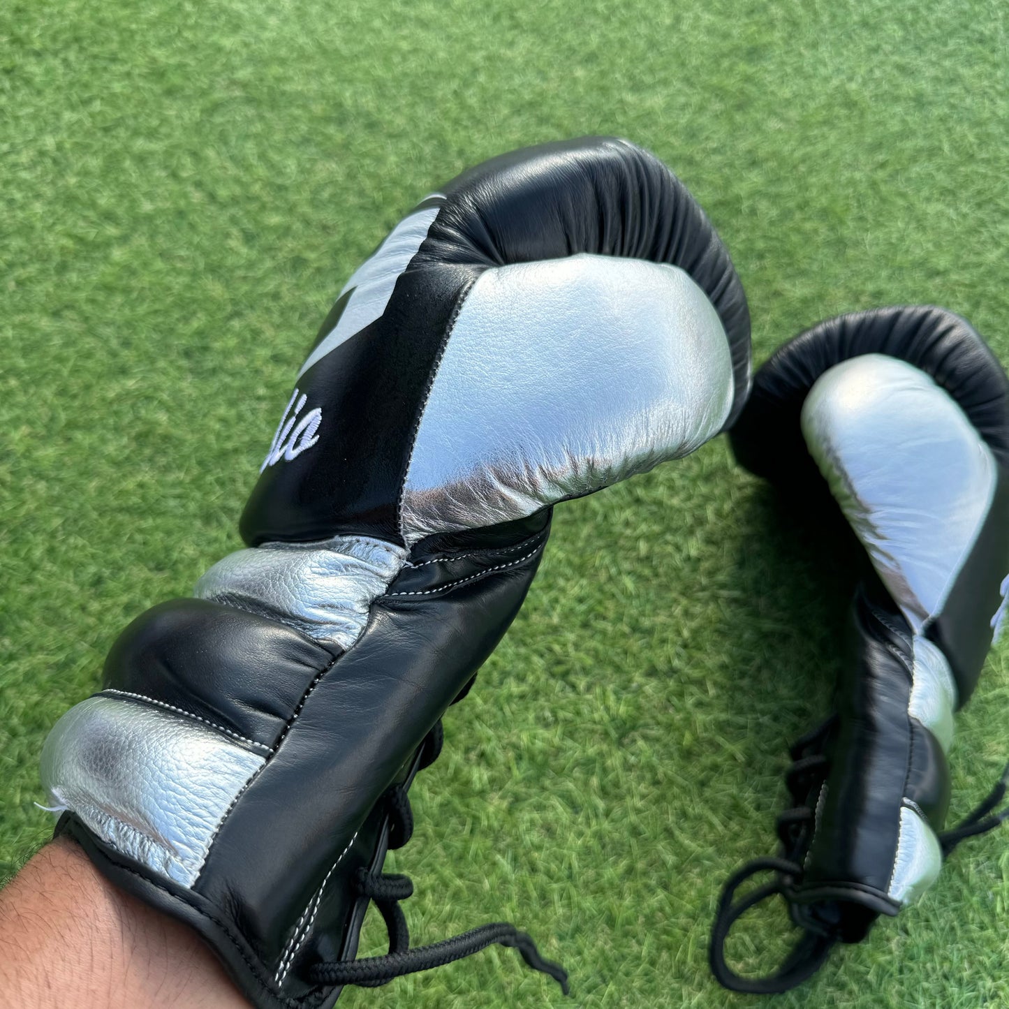 BLACK & SILVER | PRO ELITE GLOVES 100% LEATHER