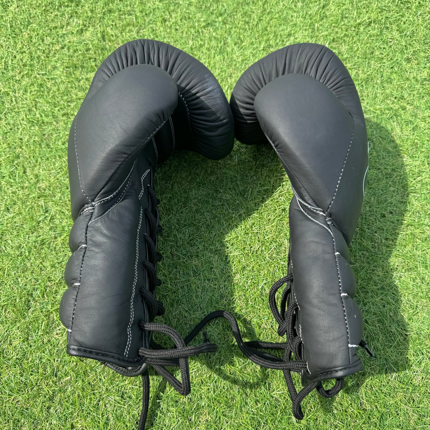 24OZ GRAVITY BOXING GLOVES ™️ / By Haymaker Boxing ™️